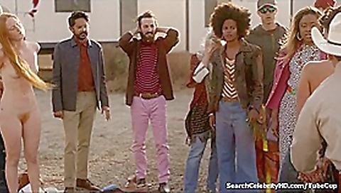 India Menuez and Roberta Colindrez - I Love Dick - S01E06